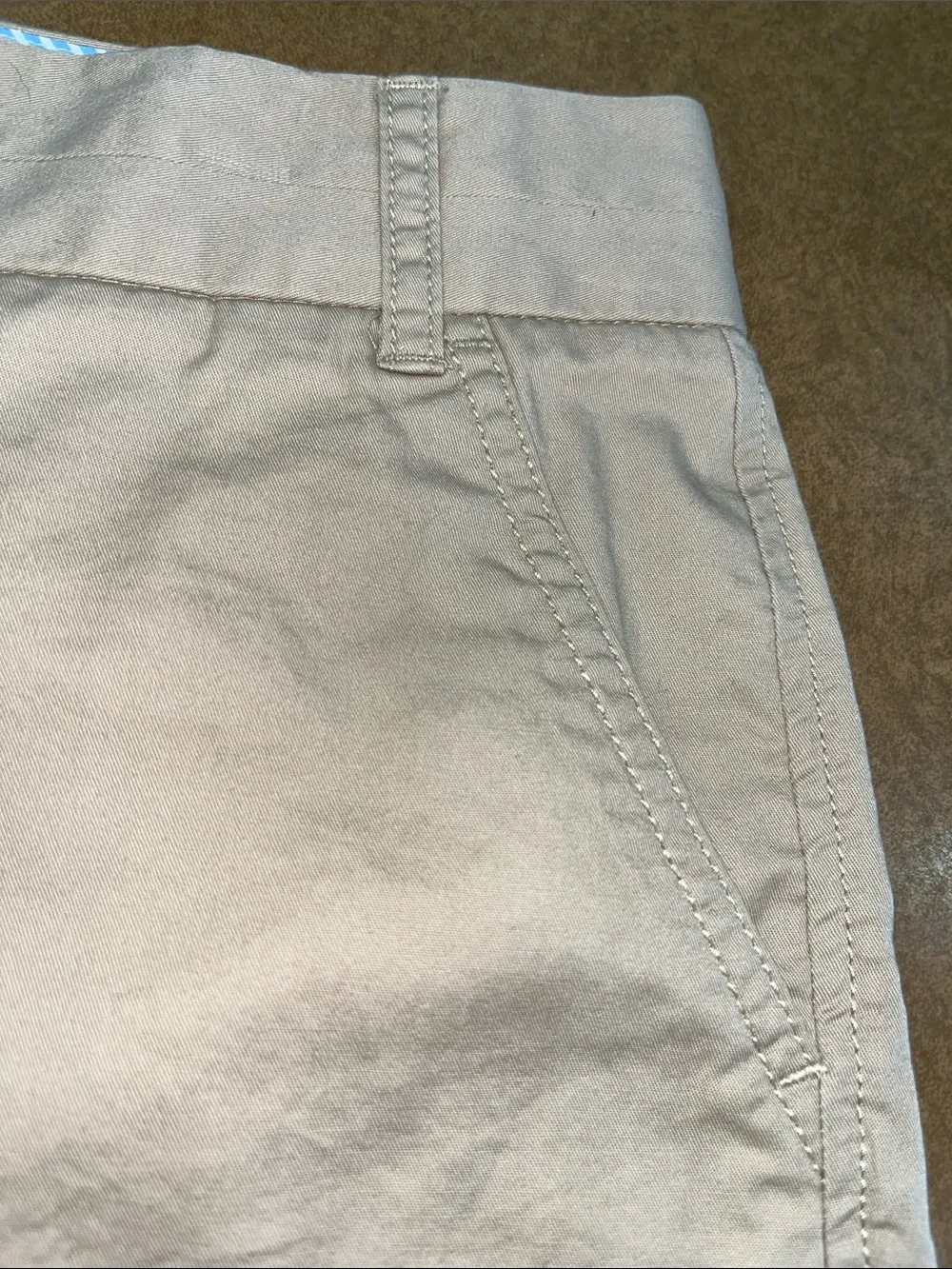 J. Crew Women's Chino Cotton Shorts in Light Khaki • Size 6 • 100% Cotton